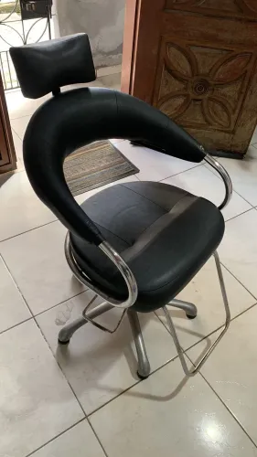 Cadeira para Barbeiro salão de beleza 