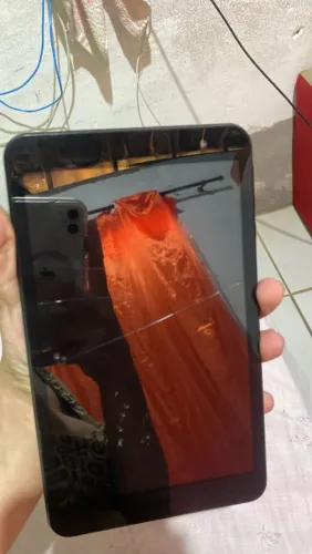 Venda se tablet para quem quiser trocar a tela