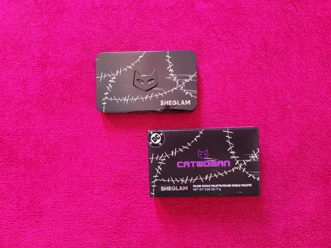 Paleta de sombras Catwoman Sheglam Nova