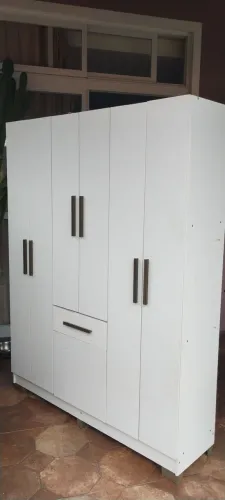 Guarda roupa usado ( doação)