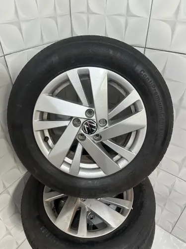 Rodao aro 15 e pneus novos 