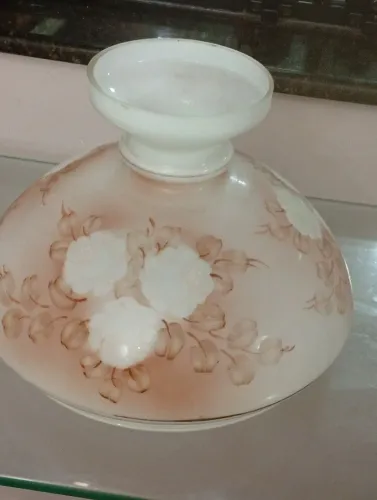Linda cúpula grande em Opalina motivo floral
