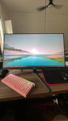 Monitor Gamer AOC 24.5", 240Hz, Full HD, 0.5ms, FreeSync Premium, HDR 10, DisplayPort e HD