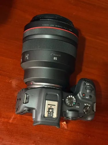 Cânon EOS R7