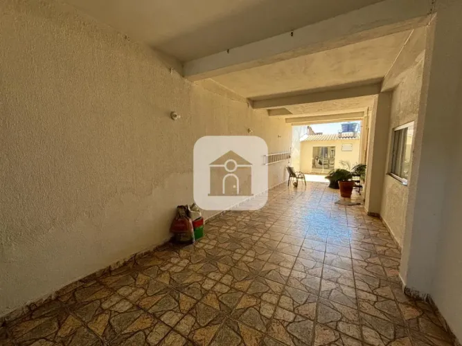 Casa comercial para venda no bairro Santa Mônica