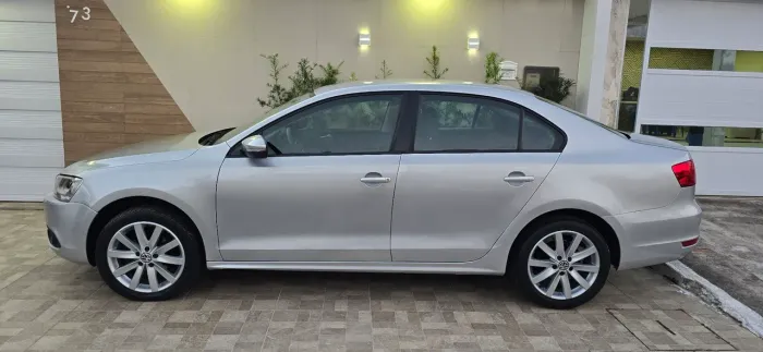 Volkswagen Jetta Comfortline 2.0 T.flex 8V 4P Tipt. 2012