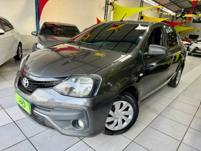 Toyota Etios X Sedan 1.5 Flex 16V 4P Mec. 2021