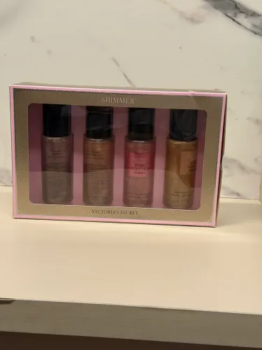 Kit Victoria?s Secret Shimmer Original com 4 Fragrâncias