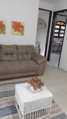 LINDO APARTAMENTO NO CENTRO DE MONGAGUÁ