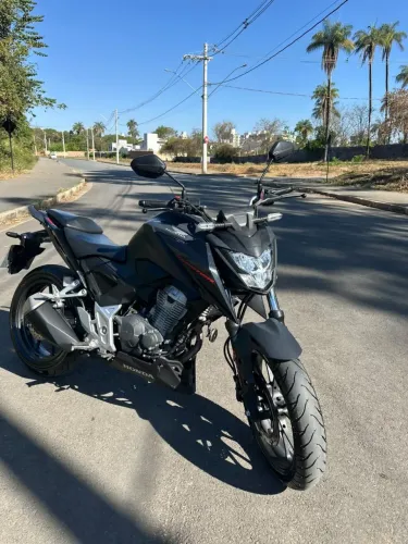 Cb 300f preço de oportunidade