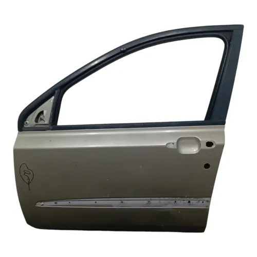 Porta Dianteira Esquerda Fiat Stilo 4P 2003 2004 A 2012