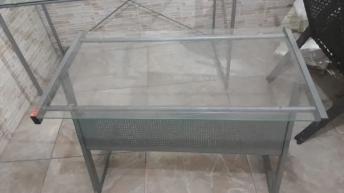 Vendo mesa para escritório