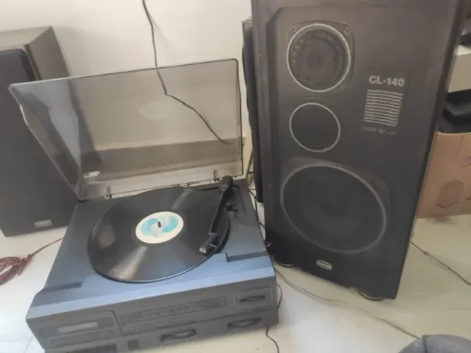 System toca discos CCE CL 140