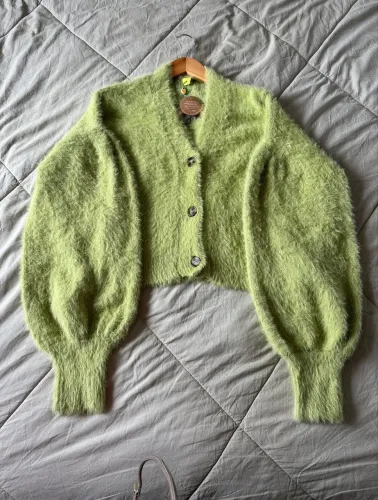 Cardigan Pelinho Cropped Farm