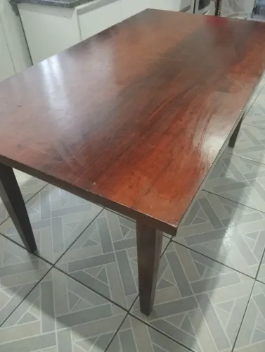 Mesa de madeira ( imbuía) 