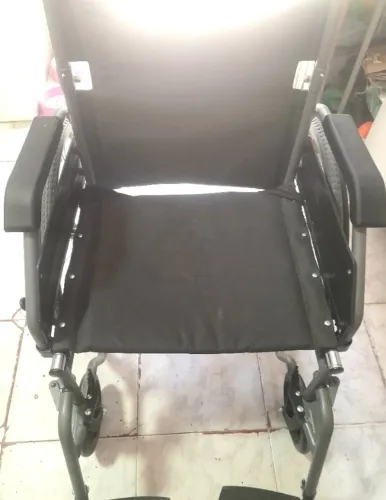 Título do anúncio:Cadeira De Rodas Hidrolight Assento 45cm - Nova (Nunca Usada)Preço: 600,
