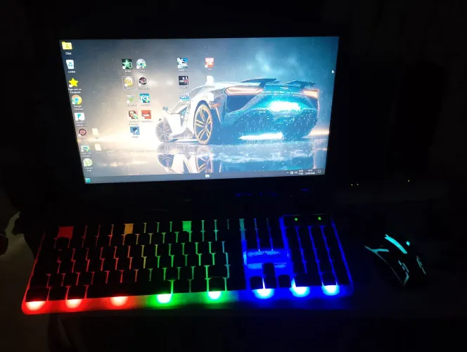 Pc completo Intel i7 2600 ( 500 reais)