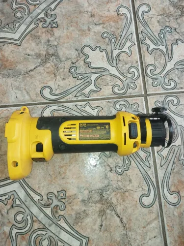 Recortadora de gesso Dewalt DC551 14.4V SEM BATERIA E SEM CARREGADOR