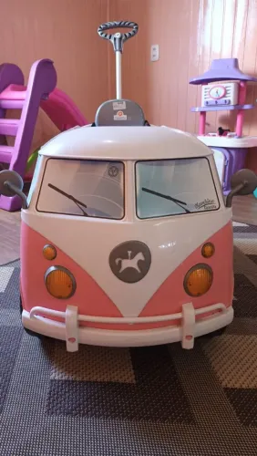 Vendo kombi calesita nova. Valor a vista 500,00