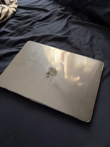 MacBook M2 16GB ram garantia abril de 2027