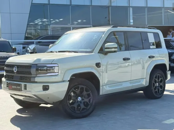 Denza B5 SUV híbrido plug-in 2027