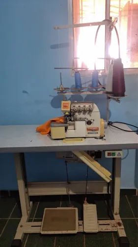 maquina de costura siruba 5 fios