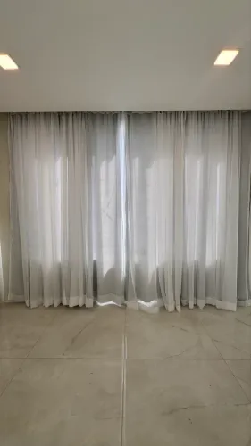 Cortina Trilho Suíço Blecaute + Voil - Elegância e Conforto para Seu Ambiente