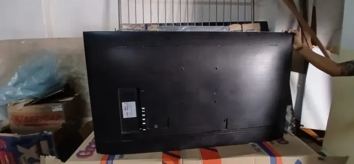 Display quebrado retirada de peças 