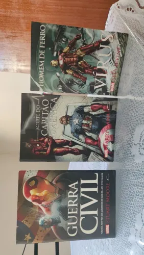 Kit com 3 Livros - Marvel