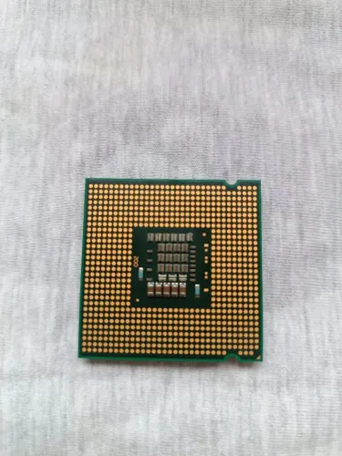 Kit 3 Processadores Intel Pentium G2020 + E7500 + E2140