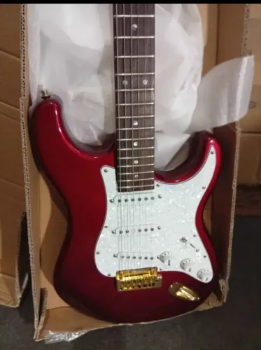 Guitarra Tagima modelo T 735