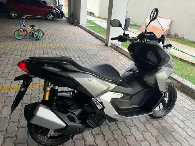 ADV 160 2025 COM 2.000 KM, IPVA E LICENCIAMENTO 2026 PAGO!
