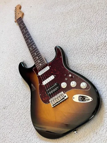 Fender Stratocaster Deluxe com Captadores Seymour Duncan