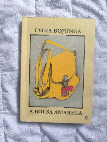 Livro "A bolsa amarela"