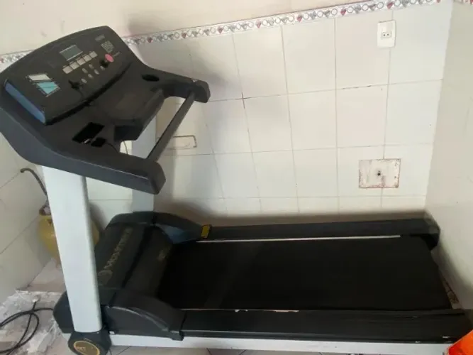Esteira Movement RT 250 - Funcionando Perfeitamente