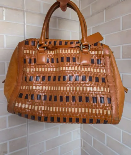 Bolsa de Couro Arezzo - De mão