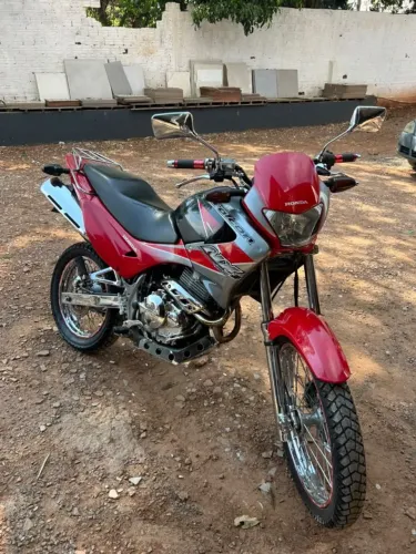 MOTO HONDA NX-4 FALCON 400cc