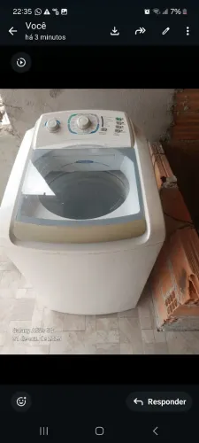 Vende maqina de lavar semi nova.