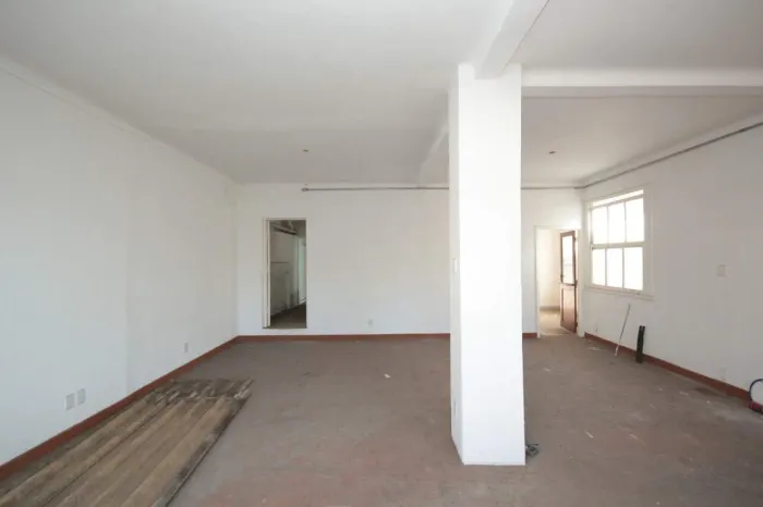 ANDAR CORRIDO DE 224M² PARA LOCAÇÃO NO BAIRRO CENTRO