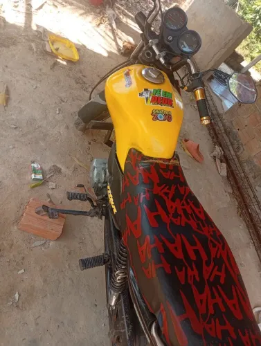 Vendo moto tou precisando do dinheiro