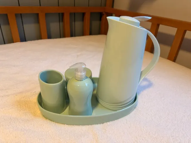 Kit higiene do bebê cerâmica com Garrafa Térmica Fly - 6 peças - VERDE