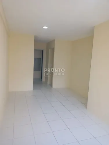 Apartamento com 3 quartos em Barro