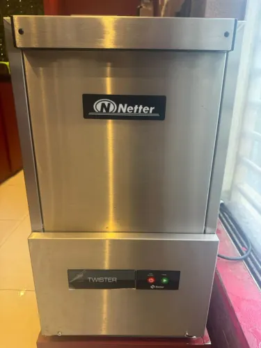 Lavadora Industrial TWISTER Netter - Semi Nova (Estado de Nova)