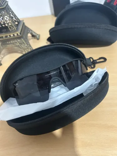 Óculos esportivo espelhado proteção uv400