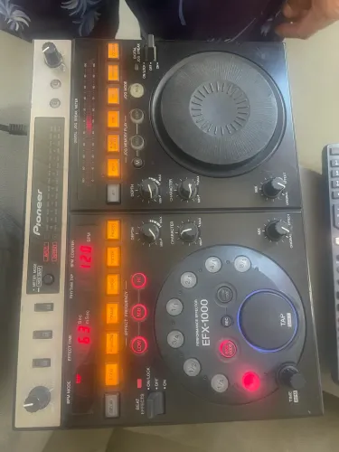 EFEITOS PIONEER EFX 1000