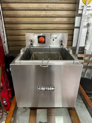 Fritadeira Elétrica Óleo e Água Aço Inox FAM5 Croydon 220V