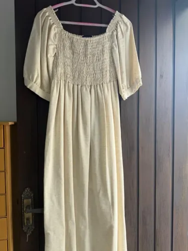 Vestido com manga bufante longuette