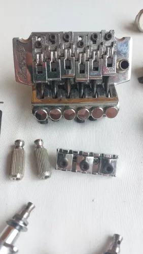 Ponte Floyd Rose Jackson Japan completa + Tarraxas + Captadores + Elétrica Jackon RX10D 