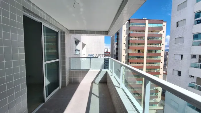 Apartamento à venda com 2 dormitórios na Cidade Ocian em Praia Grande