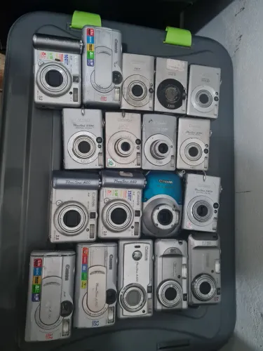 Lote câmeras digitais no estado